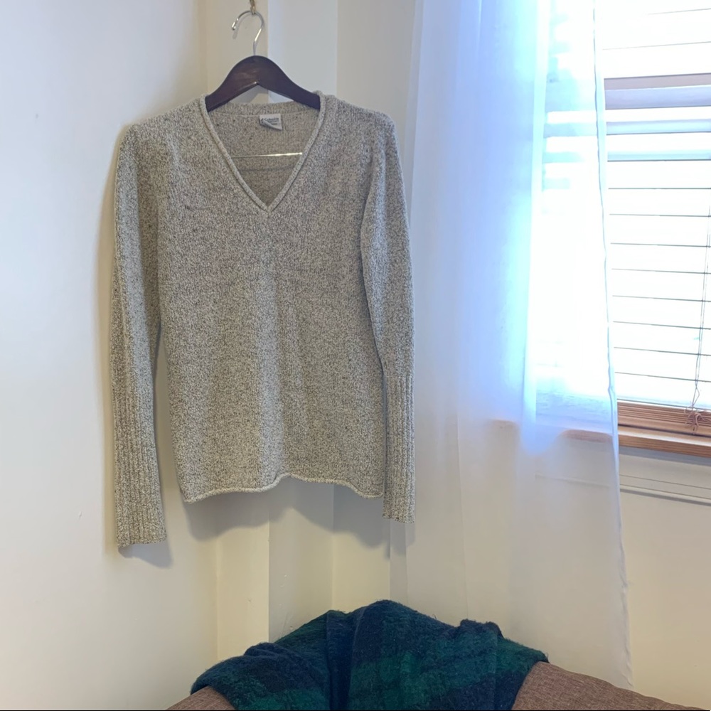 Gray V neck Columbia sweater